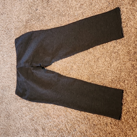 Liz Claiborne Weekend Pants - Picture 6 of 6